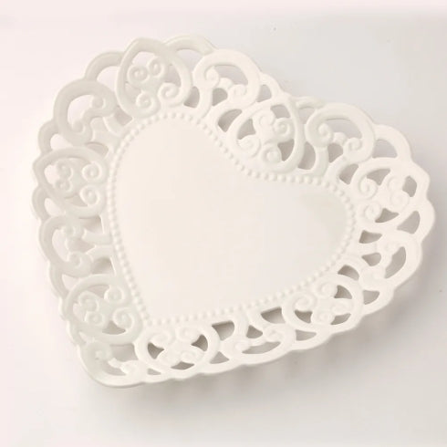 PIATTO IN PORCELLANA TRAFORATA BAROCCA A CUORE 25 CM HERVIT