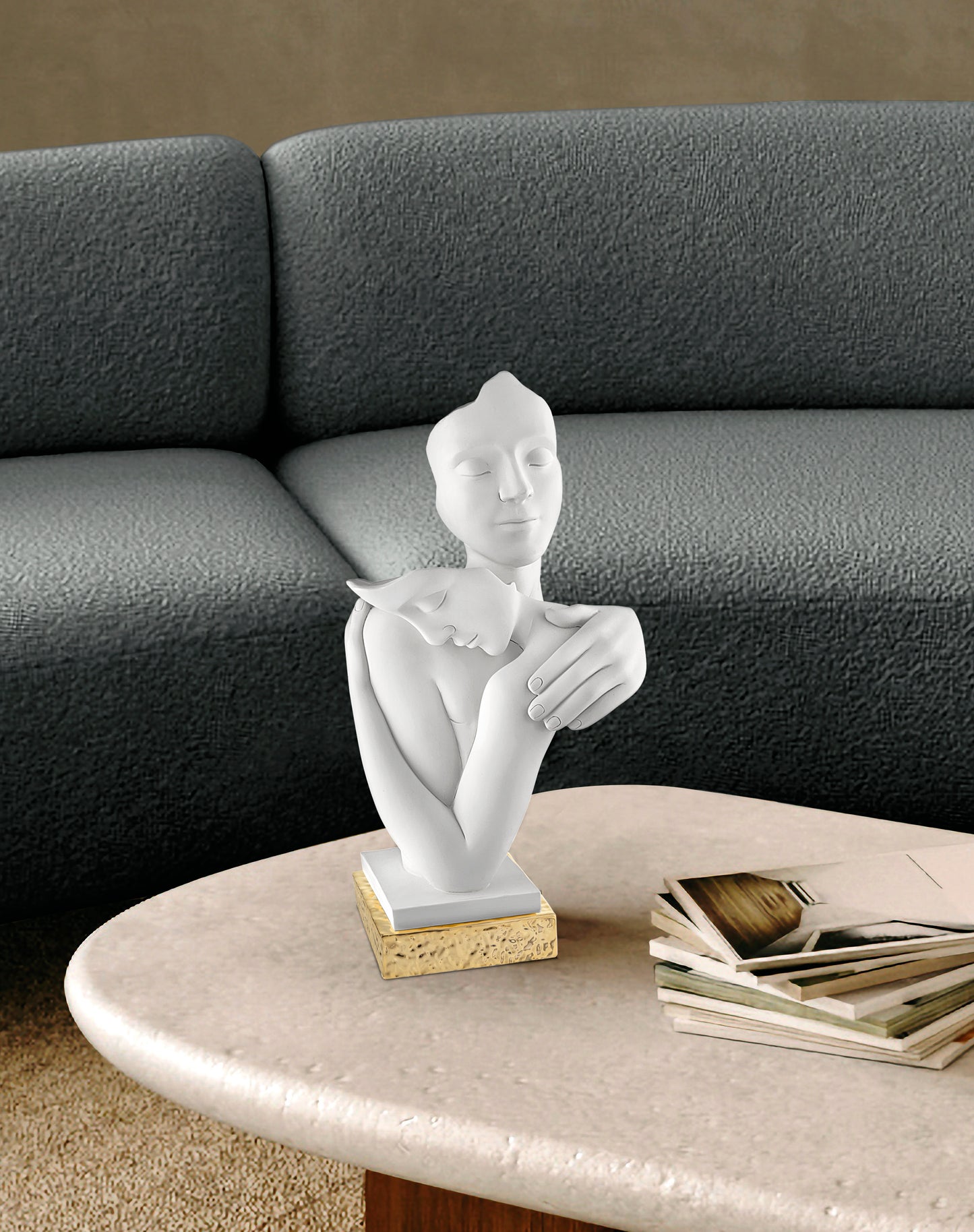 Scultura abbraccio H.29 base oro Bongelli